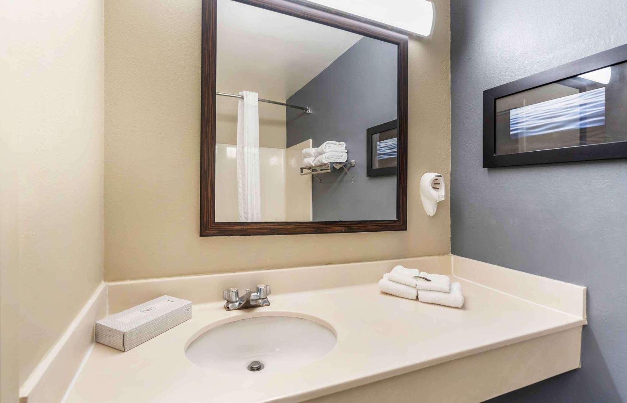 Extended Stay America Suites - Chicago - Woodfield Mall Schaumburg Exterior photo